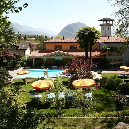 Hostel Savosa Youth