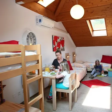 Hostel Savosa Youth
