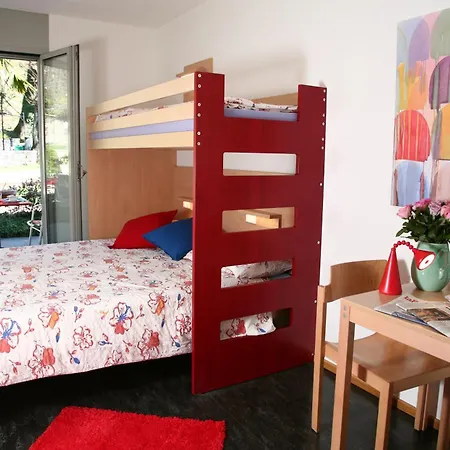 卢加诺萨沃萨青年旅舍