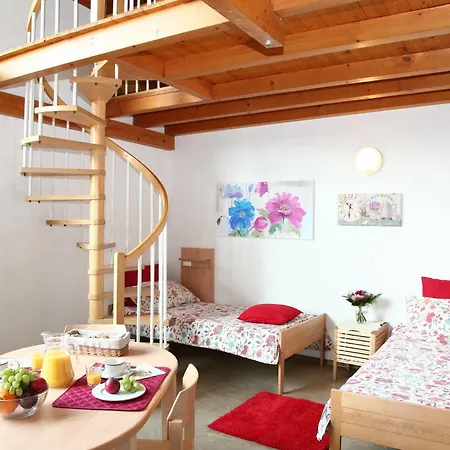 Hostal Savosa Youth *