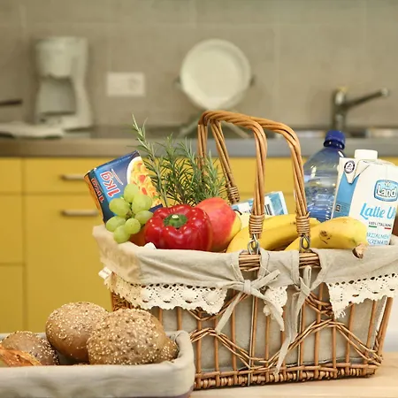 Savosa Youth Hostal *