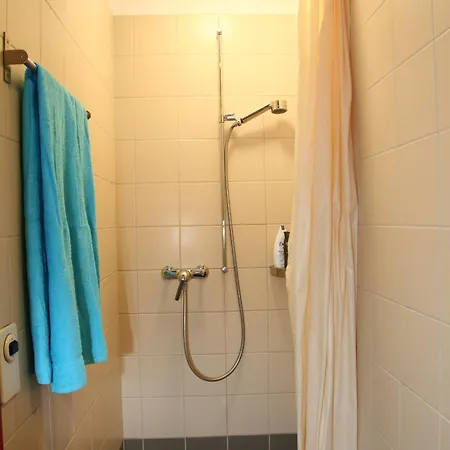 旅馆 卢加诺萨沃萨青年旅舍